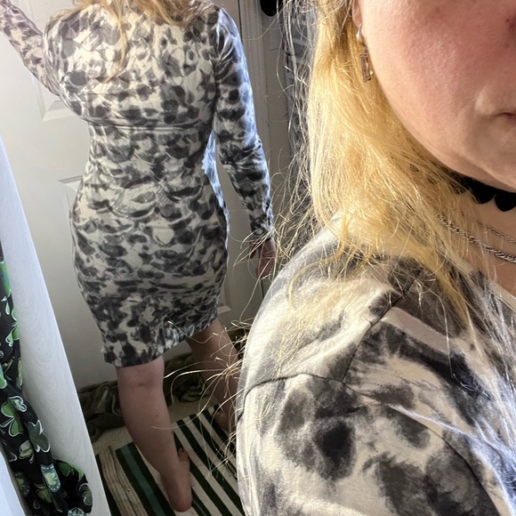 BANANA REPUBLIC LONG SLEEVE CREAM GRAY DRESS M MEDIUM - Picture 2 of 15